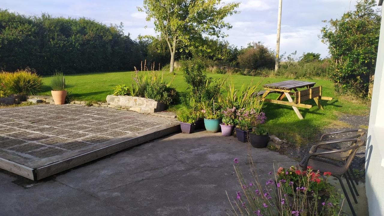 Lovely Cosy Cottage Close To Atlantic Beaches Dromore West Esterno foto
